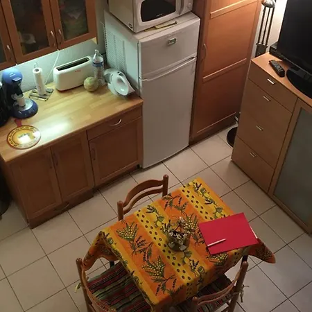 Cosy Avec Terrasse Pour 4 Pers, Proche D'esparron - Fr-1-822-14 Appartement
